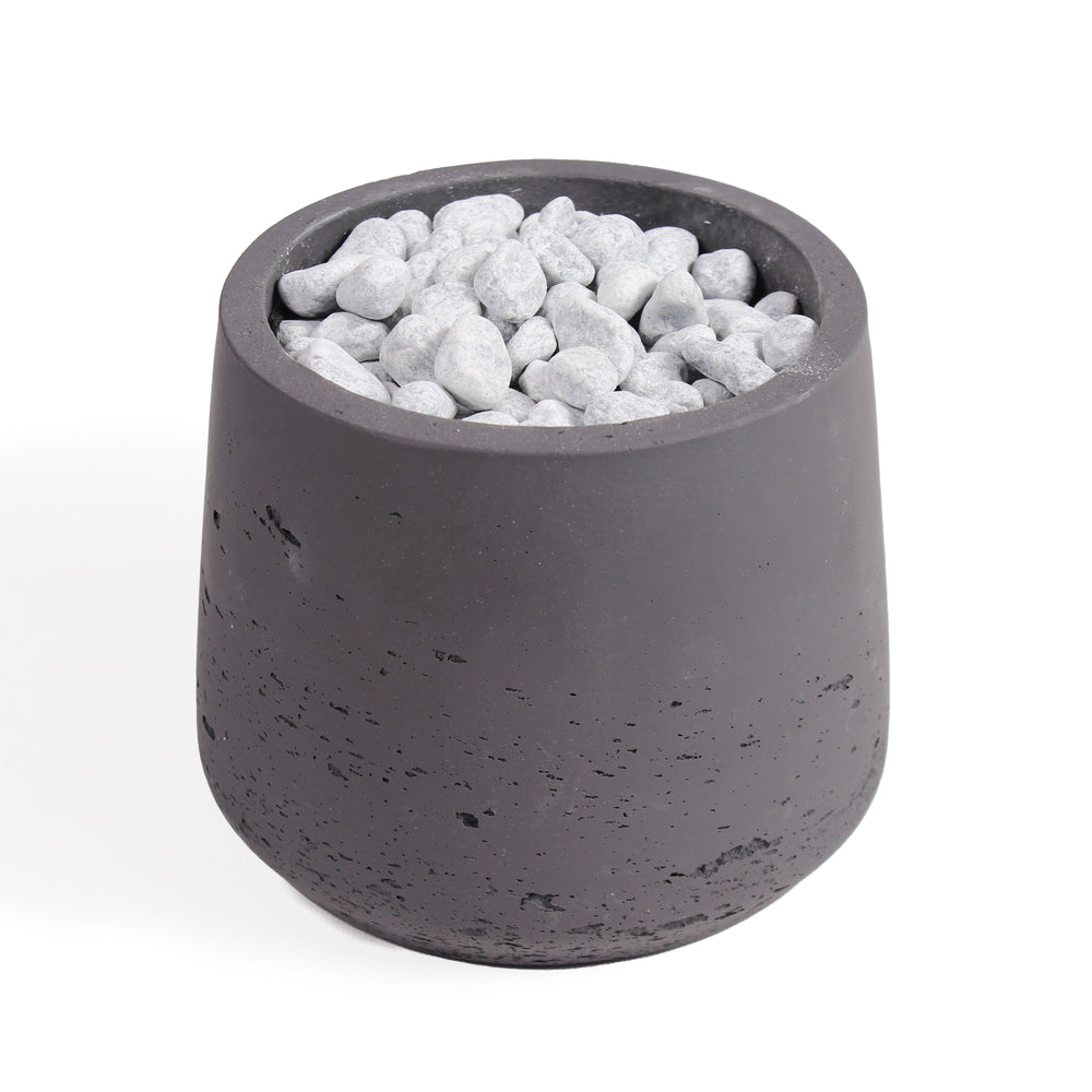 Shadow grey pot topping stones