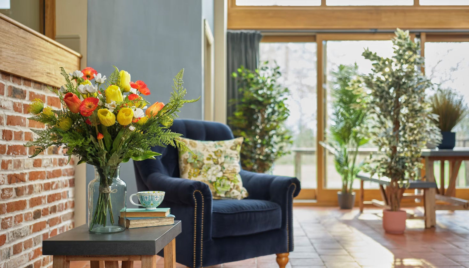 The best faux flowers to fight hay fever