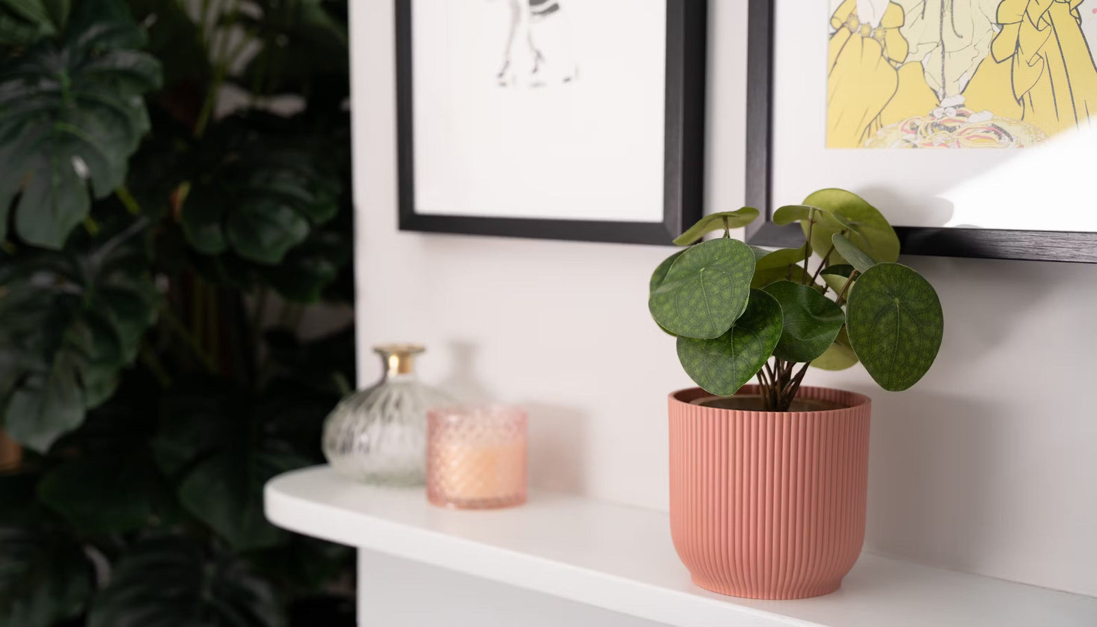 How to pull off fake plants