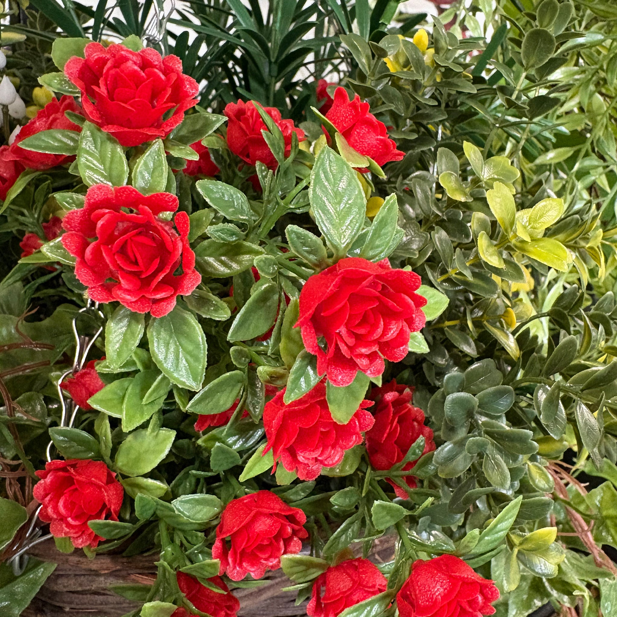 ステンドグラス　Rose flower basket【受注作品】 Artificial Rose & Ivy Hanging Basket – Blooming Artificial
