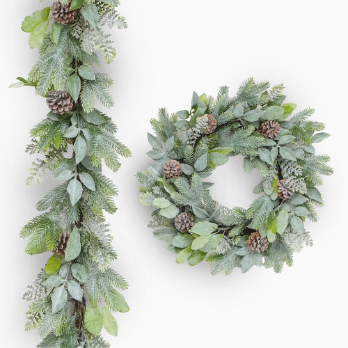 Snow-kissed leaf & pinecone bundle