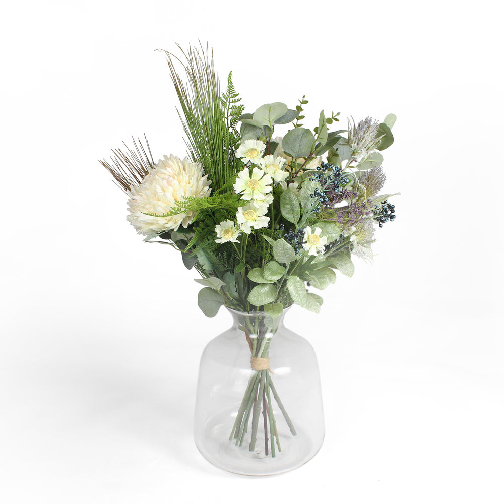 Winter whispers bouquet